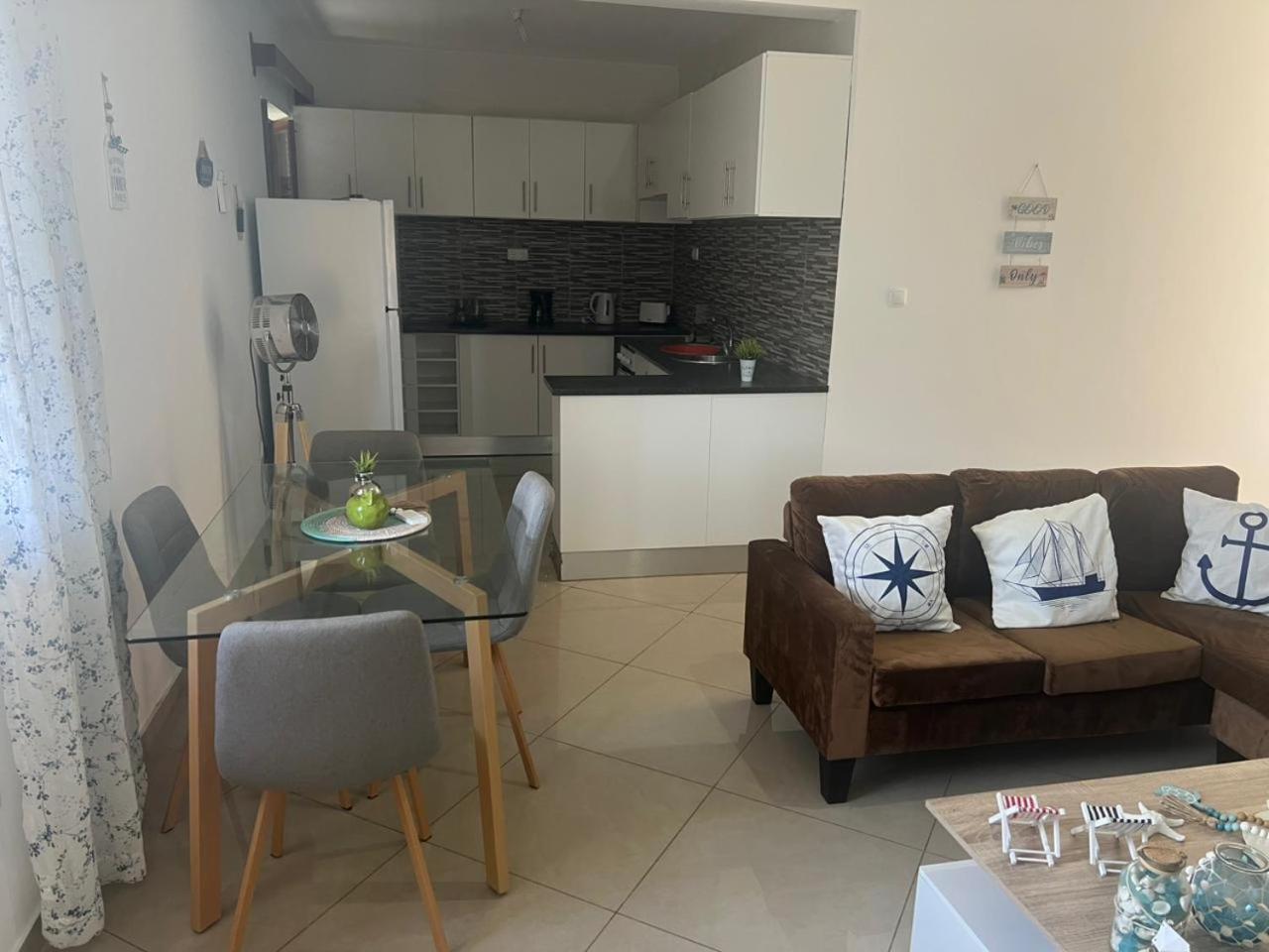Techas Cozy 2 Bed * Tarrafal (Santiago)